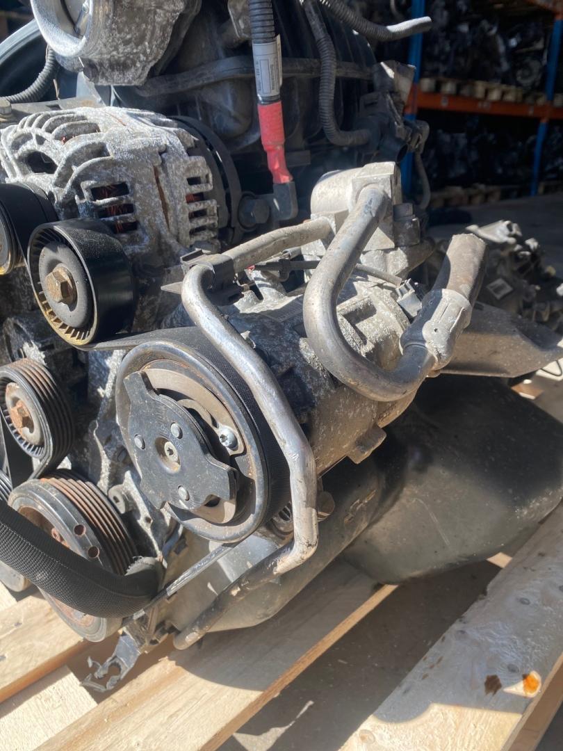 компрессор кондиционера BMW 1 серия E81/E82/E87/E88 2006, 1.6 л., N45 B16 A, бензин, МКПП, 6915380, 64526915380 - фото №1