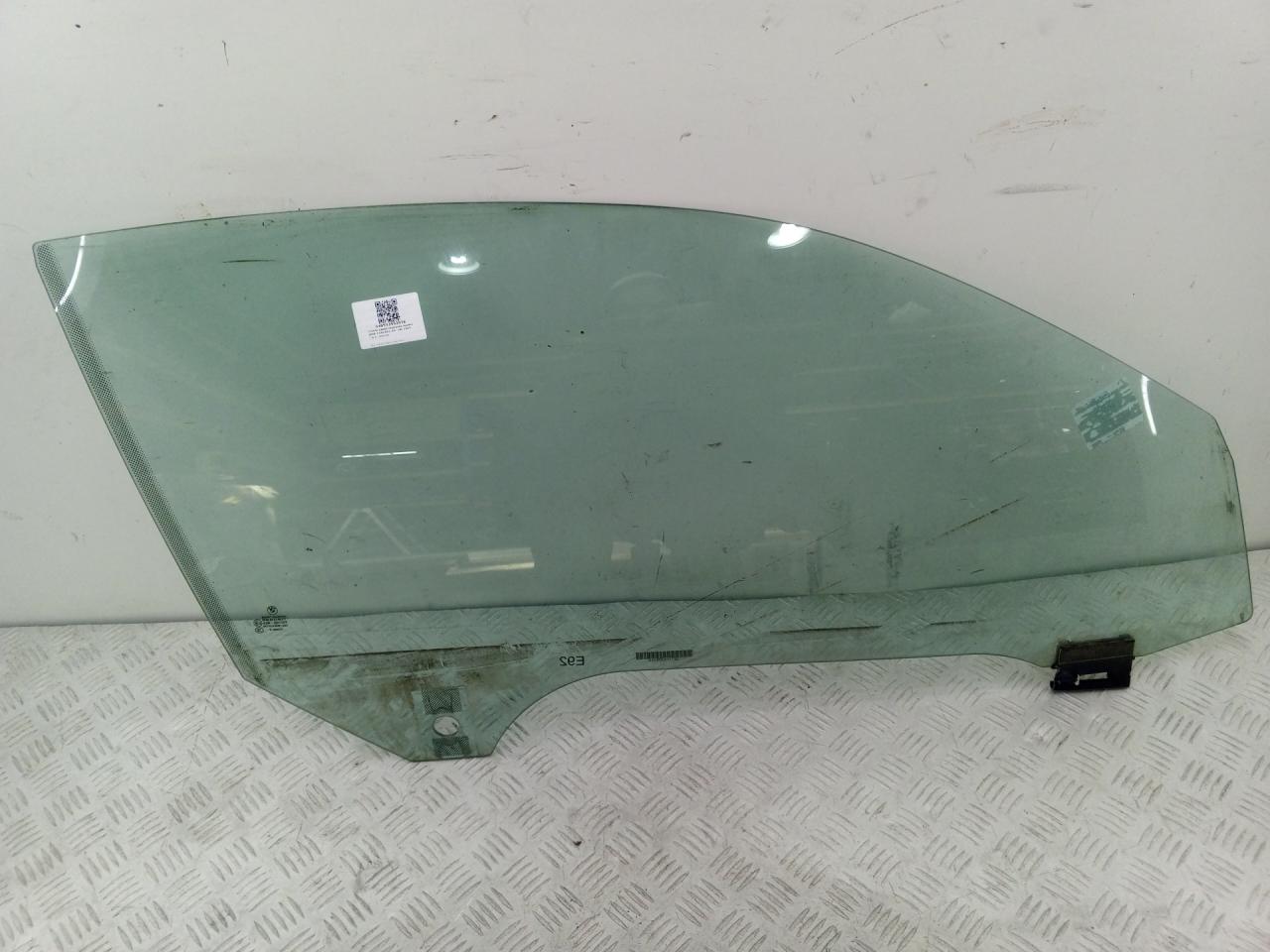 стекло двери передней правой BMW 3 серия E90/E91/E92/E93 2007, 2.0 л., дизель, серебро, купе - фото №1