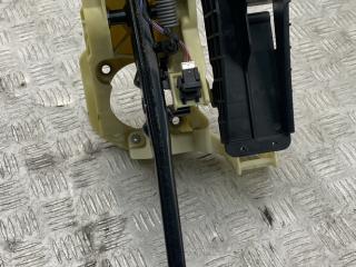 педаль тормоза BMW 5 серия F07/F10/F11 F10 2011, 3.0 л., N57 D30 A, дизель, АКПП, carbonschwarz metallic (416), седан, задний привод, правый руль