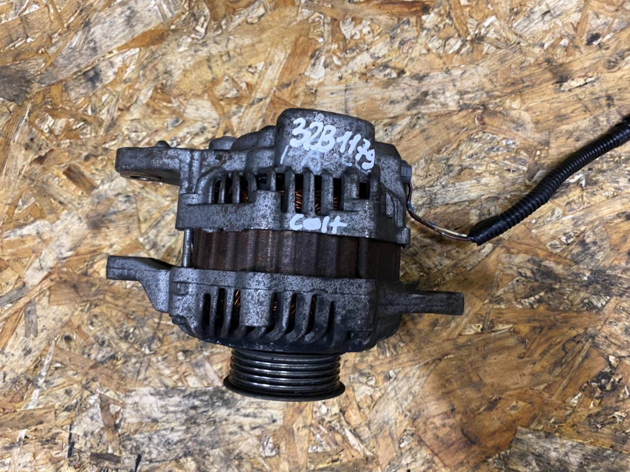 генератор Mitsubishi Colt 6 поколение (Z20/Z30) 2006, 1.3 л., бензин, робот - фото №1