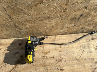 замок двери задней правой Volvo XC90 1 поколение 2005