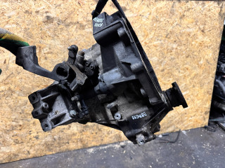 КПП механическая (МКПП) Volkswagen Golf 5 поколение 2005, 1.4 л., i, бензин, МКПП, FXQ