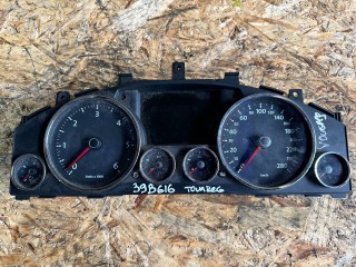 щиток приборов (приборная панель) Volkswagen Touareg 1 поколение 2007, 5.0 л., дизель, 7L6920885R