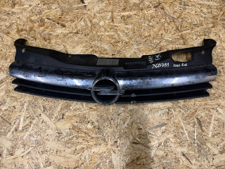 решетка радиатора Opel Astra H 2007