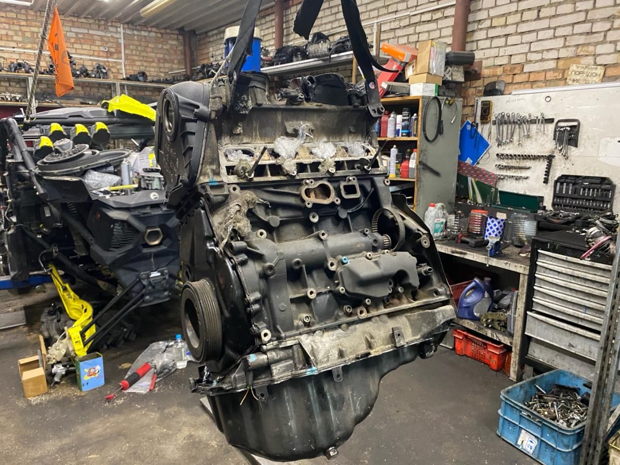 двигатель Audi A5 8T 2008, 1.8 л., Ti, бензин, АКПП, CDH - фото №1