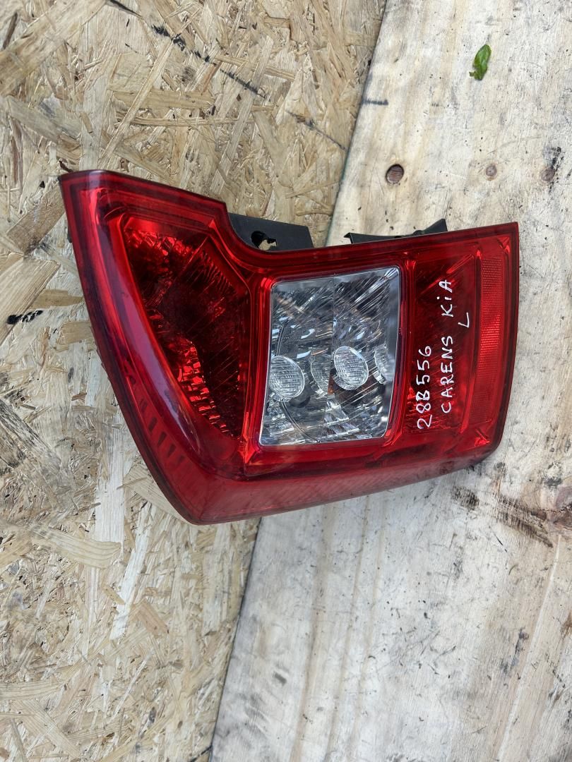 фонарь задний левый Kia Carens 2 поколение 2008 - фото №1