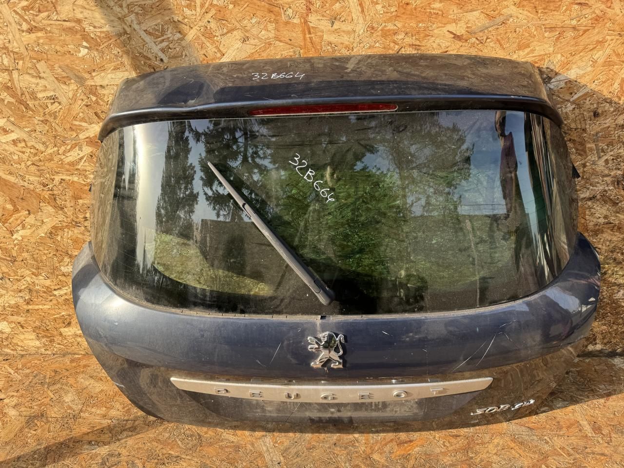 крышка багажника (дверь 3-5) Peugeot 308 T7 2010, универсал - фото №1