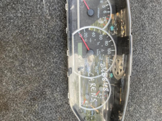 щиток приборов (приборная панель) Kia Carens 1 поколение [рестайлинг] 2004, бензин