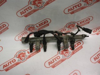 Рейка топливная (рампа) с форсунками Hyundai Getz 1 поколение TB 2003, 1.3 л., G4EA, бензин, МКПП, красный, хетчбэк 5 дв., передний привод, 3531022600