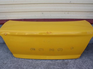 крышка багажника (дверь 3-5) Toyota Echo 1 поколение NCP10 2001, 1.5 л., 1NZ-FE, бензин, АКПП, желтый, седан, передний привод, 6440152020