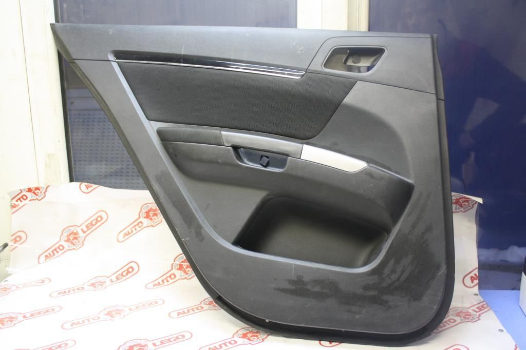 обшивка двери задняя левая Geely Emgrand 2013, JL4G15D, бензин, МКПП, белый, седан, передний привод, 106800272000669 - фото №1