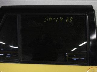 стекло двери задней правой Lifan Smily 1 поколение 320 2011, 1.3 л., LF479Q3, бензин, МКПП, желтый, хетчбэк 5 дв., передний привод, F6203200