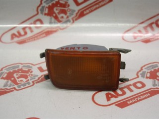 поворотник правый Volkswagen Golf 3 поколение 1993, ABU, бензин, МКПП, черный, хетчбэк 5 дв., передний привод, 1H0953156