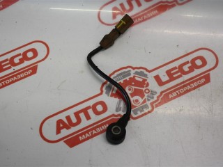 датчик детонации SEAT Toledo 2 поколение 1999, AGN 1.8 125л.с., бензин, МКПП, черный, седан, передний привод, 06A905377C