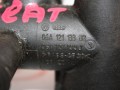 корпус термостата SEAT Toledo 2 поколение 1999, AGN 1.8 125л.с., бензин, МКПП, черный, седан, передний привод, 06A121133 - фото №3