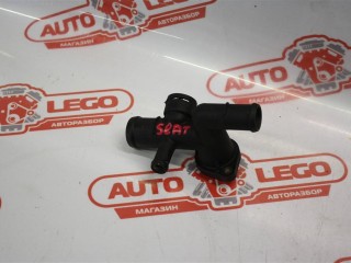корпус термостата SEAT Toledo 2 поколение 1999, AGN 1.8 125л.с., бензин, МКПП, черный, седан, передний привод, 06A121133