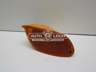 повторитель поворота на крыле правый Ford Focus 1 поколение [рестайлинг] 2004, 1.6 л., бензин, МКПП, белый, седан, передний привод