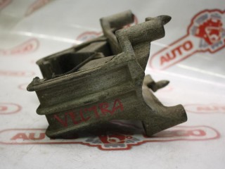 кронштейн двигателя Opel Vectra B 31 1999, 1.8 л., Z 18 XE, бензин, МКПП, синий, седан, передний привод, 5682507