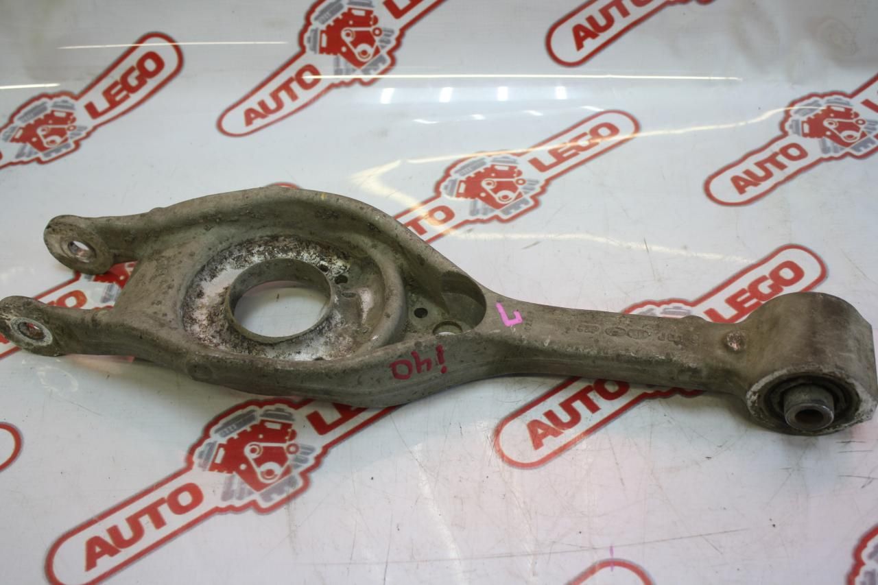 рычаг задний нижний Hyundai i40 1 поколение VF 2013, 2.0 л., G4NA, бензин, АКПП, черный, седан, передний привод, 552103Z055 - фото №1