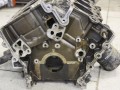 блок цилиндров Ford Mondeo 2 поколение B4Y 1998, 2.5 л., SEA, бензин, АКПП, серый, седан, передний привод - фото №2
