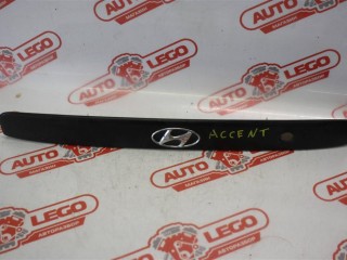 бленда Hyundai Accent 2 поколение (LC) 2006, 8737125001