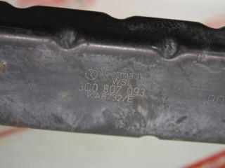 усилитель бампера переднего Volkswagen Passat B6 3BADR 2006, 1.6 л., BLF, бензин, МКПП, седан, передний привод, 3C0807093