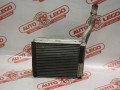 радиатор отопителя (печки) Ford Focus 1 поколение [рестайлинг] BK 2004, 2.0 л., AODE, бензин, МКПП, бордовый, седан, передний привод - фото №2