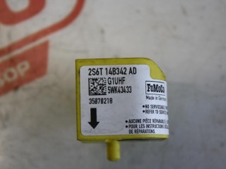 датчик удара Ford Fusion 1 поколение [рестайлинг] CBK 2006, 1.4 л., FXJA, бензин, МКПП, красный, хетчбэк 5 дв., передний привод, 14B342
