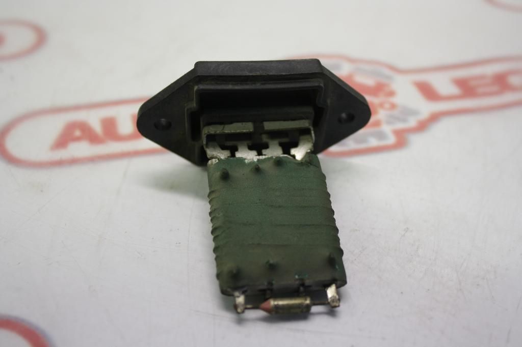 сопротивление печки Geely MK Cross 1 поколение 2012, 1.5 л., MR479QA, бензин, МКПП, белый, хетчбэк 5 дв., передний привод, 1018002760 - фото №1
