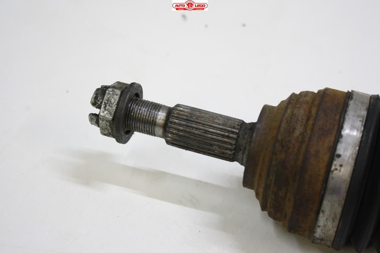 полуось передняя левая (приводной вал, ШРУС) Nissan Almera G15 (2012 - 2018), 1.6 л., K4M, бензин, 391017723R - фото №1