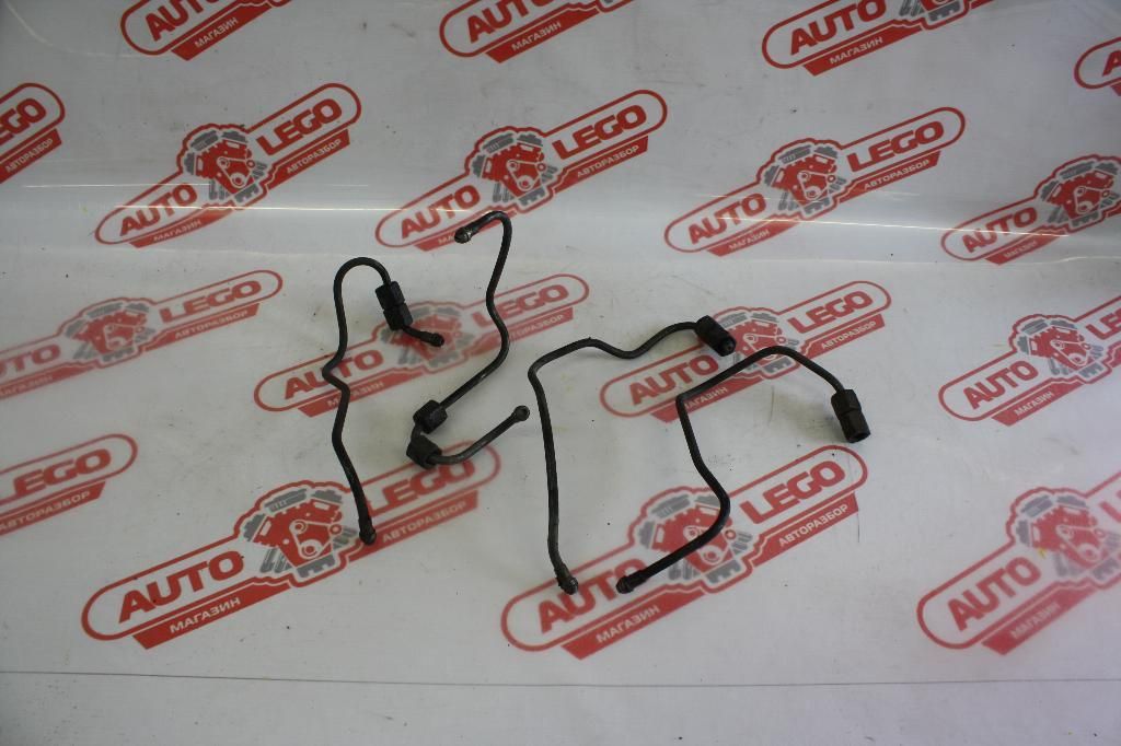 трубка ТНВД Toyota Corona T190/ST200 1992, 2.0 л., 2C, дизель, АКПП, белый, седан, передний привод, правый руль - фото №1
