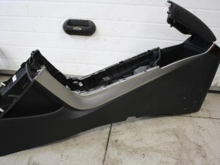 накладка на торпедо (консоль) Hyundai i40 1 поколение VF 2013, 2.0 л., G4NA, бензин, АКПП, черный, седан, передний привод, 846103Z000RY