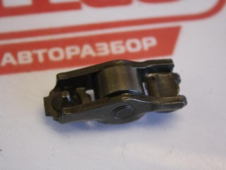 коромысло клапана (рокер) Nissan Almera G15 2013, 7700107556