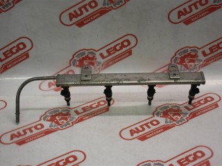Рейка топливная (рампа) с форсунками Mitsubishi ASX 1 поколение GA1W 2012, 1.8 л., 4B10, бензин, вариатор, черный, внедорожник 5 дв., передний привод, 1465A029