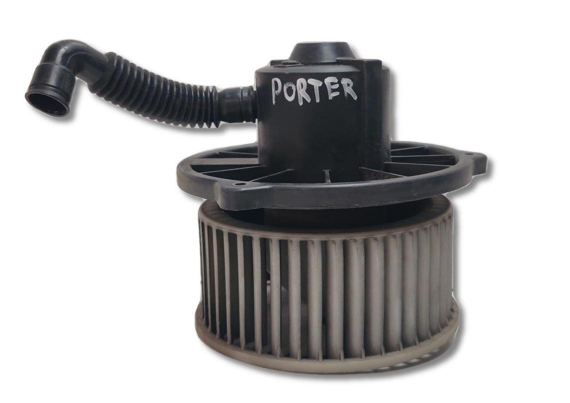 моторчик печки Hyundai Porter 3 поколение AU 2007, 2.5 л., D4BF, дизель, МКПП, белый, грузовик, задний привод - фото №1
