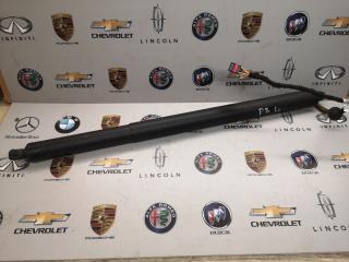 амортизатор крышки багажника (3-5 двери) Porsche Macan 1 поколение 2017, 3.0 л., дизель, правый руль, 95B827851C