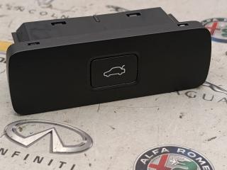 кнопка открытия багажника Volvo XC40 1 поколение 2024, 2.0 л., бензин, 32350330, P32350330