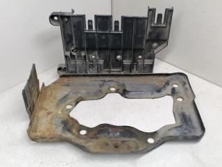 полка аккумулятора Opel Vectra B 1998, 1.6 л., i, X 16 XEL, бензин, 5МКПП, зеленый, универсал, передний привод, 90569751