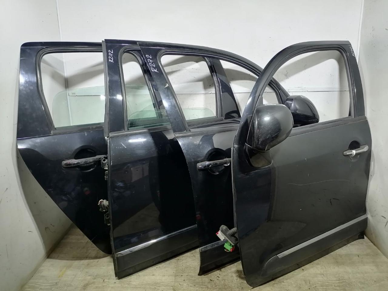 дверь задняя левая Citroen C3 Picasso 1 поколение 2012, 1.4 л., i, бензин, 5МКПП, чёрный - фото №1