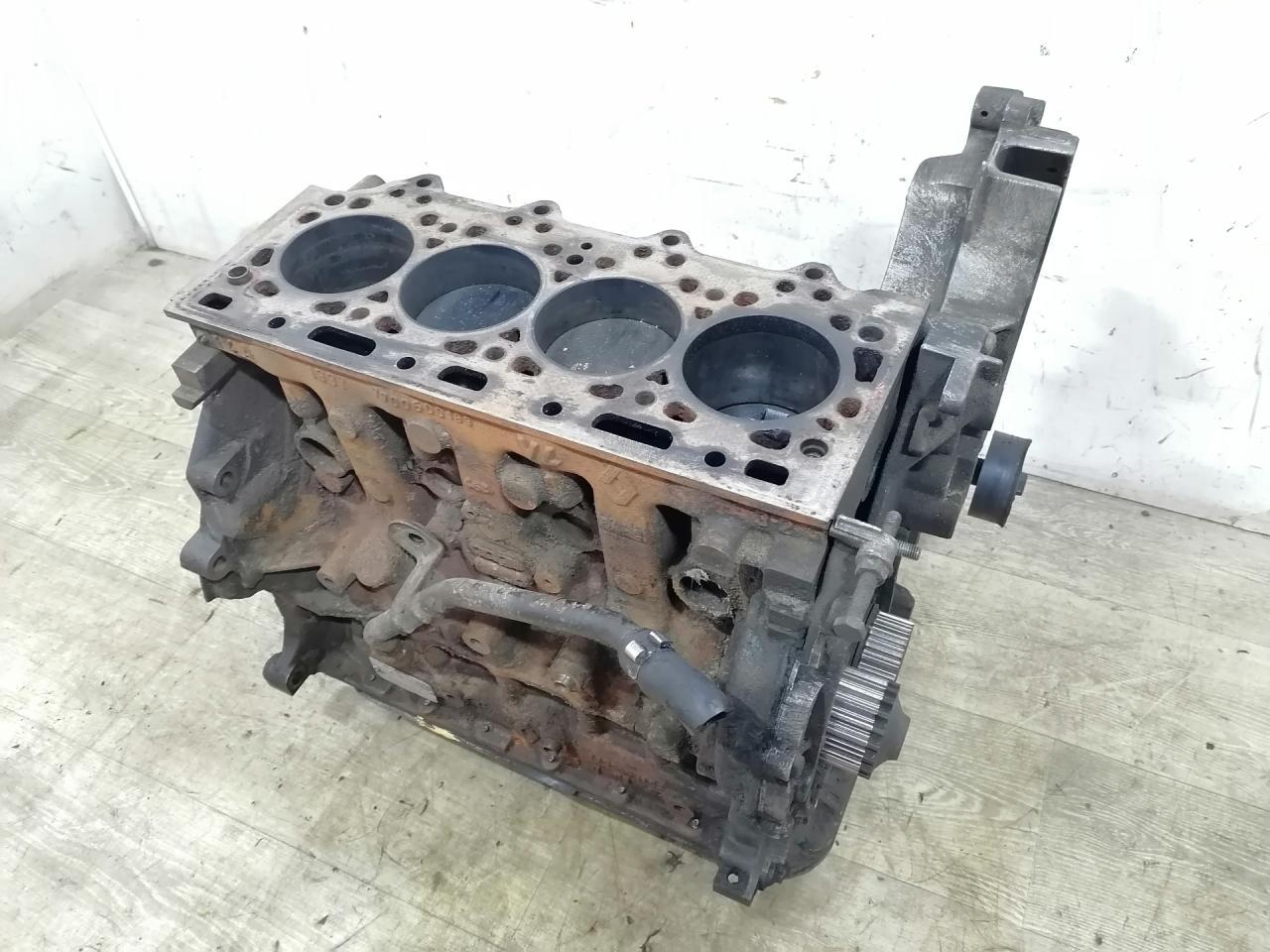 коленвал Renault Laguna 1 поколение 1997, 2.2 л., DT, G8T 792, дизель, 5МКПП, синий, универсал, передний привод, G8TN792 - фото №1