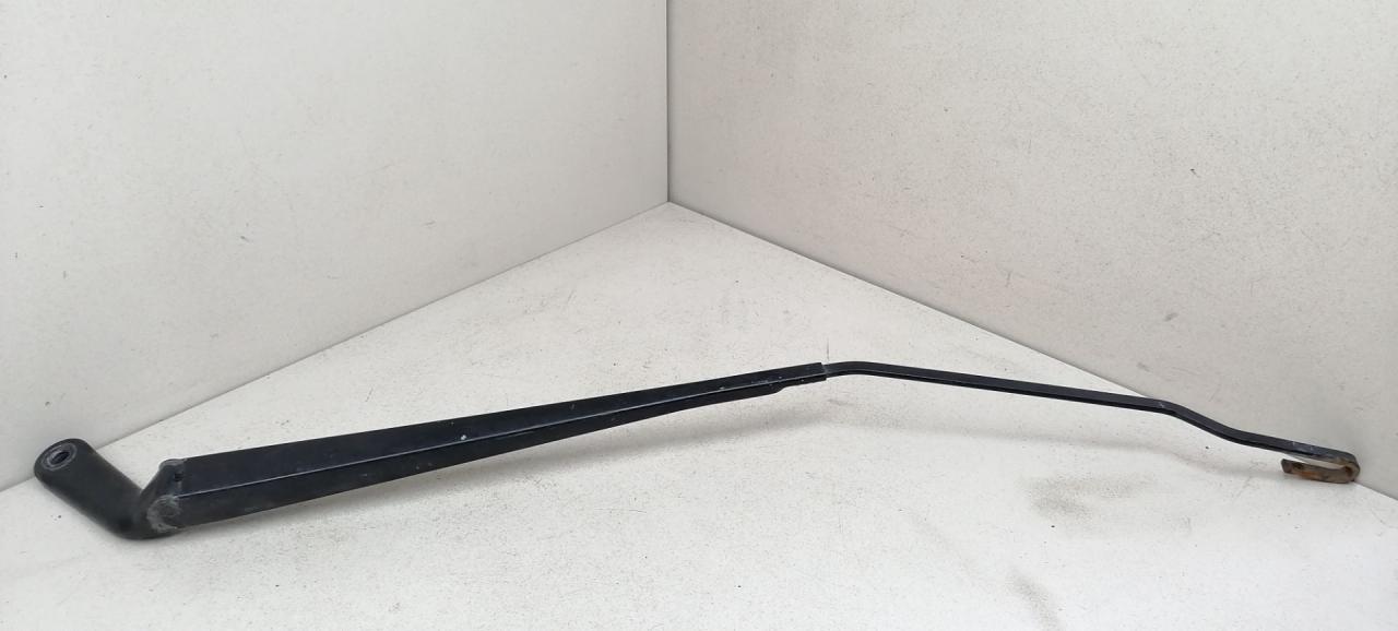 щеткодержатель (поводок стеклоочистителя, дворник) Peugeot 206 1 поколение 2002, 1.4 л., i, бензин, 5МКПП, зелёный - фото №1