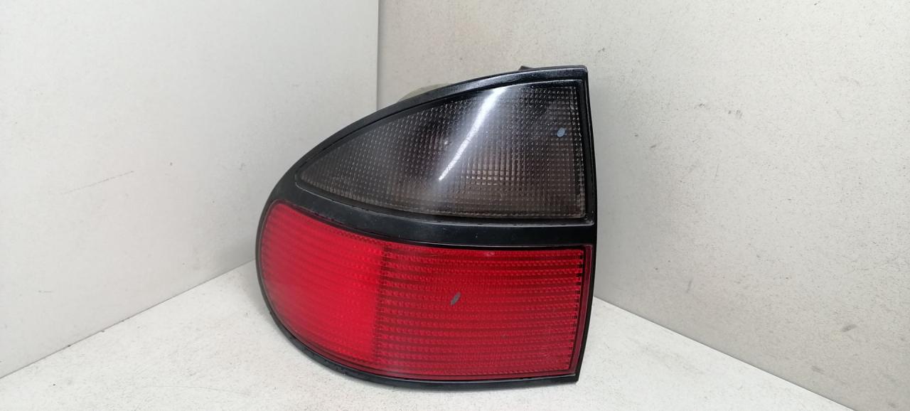 фонарь задний левый Renault Laguna 1 поколение 1997, хетчбэк 5 дв. - фото №1