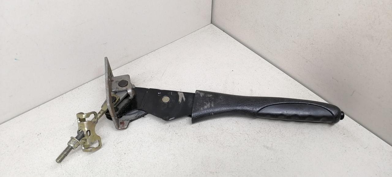 рычаг ручного тормоза (ручника) Peugeot 206 1 поколение 2002, 1.4 л., i, бензин, 5МКПП, зелёный - фото №1