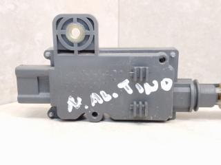 активатор замка багажника Nissan Almera Tino V10 2002, 2.2 л., DCi, дизель, 5МКПП, серебристый, минивэн, передний привод, 178101, 90550BU000