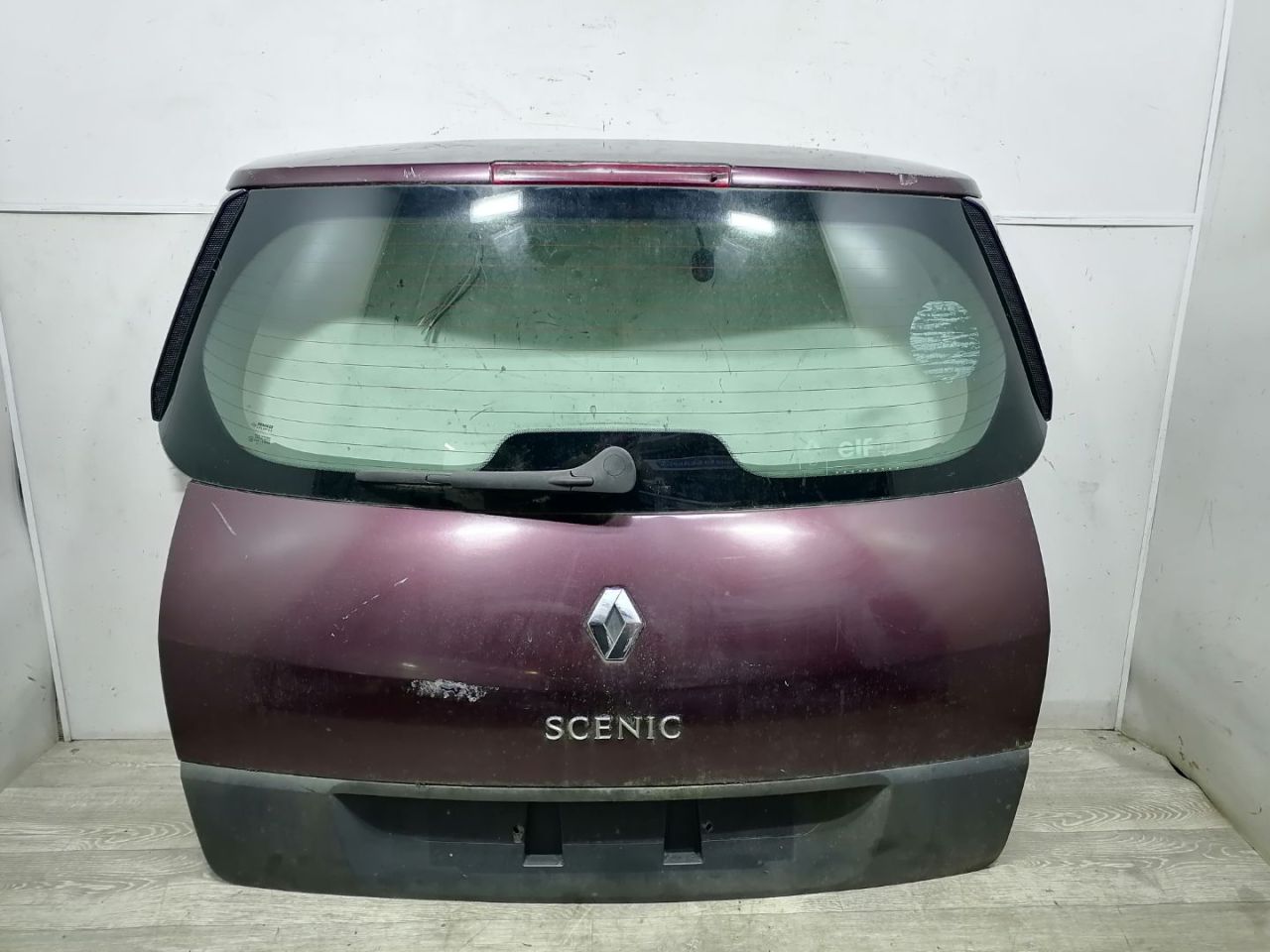 крышка багажника (дверь 3-5) Renault Scenic 2 поколение 2003, 1.9 л., DCi, F9Q 812, дизель, 6МКПП, бордовый, минивэн, 901001629R - фото №1