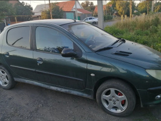 Peugeot 206 1 поколение