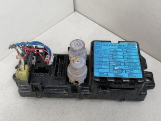 блок предохранителей Mitsubishi Sigma 1 поколение 1994, 3.0 л., i, 6G72 (DOHC 24V), бензин, 5МКПП, серый металлик, передний привод, MB839039