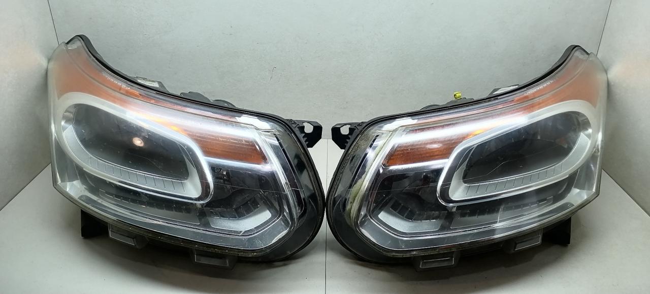 Фара передняя (комплект) Citroen C3 Picasso 1 поколение 2012, 1.6 л., i, бензин, 5МКПП, чёрный - фото №1