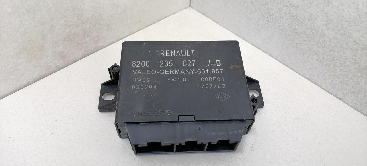 блок управления парктрониками Renault Espace 4 поколение 2003, 3.5 л., i, V4Y 711, бензин, АКПП, серый, минивэн, передний привод, 8200235627-B - фото №1
