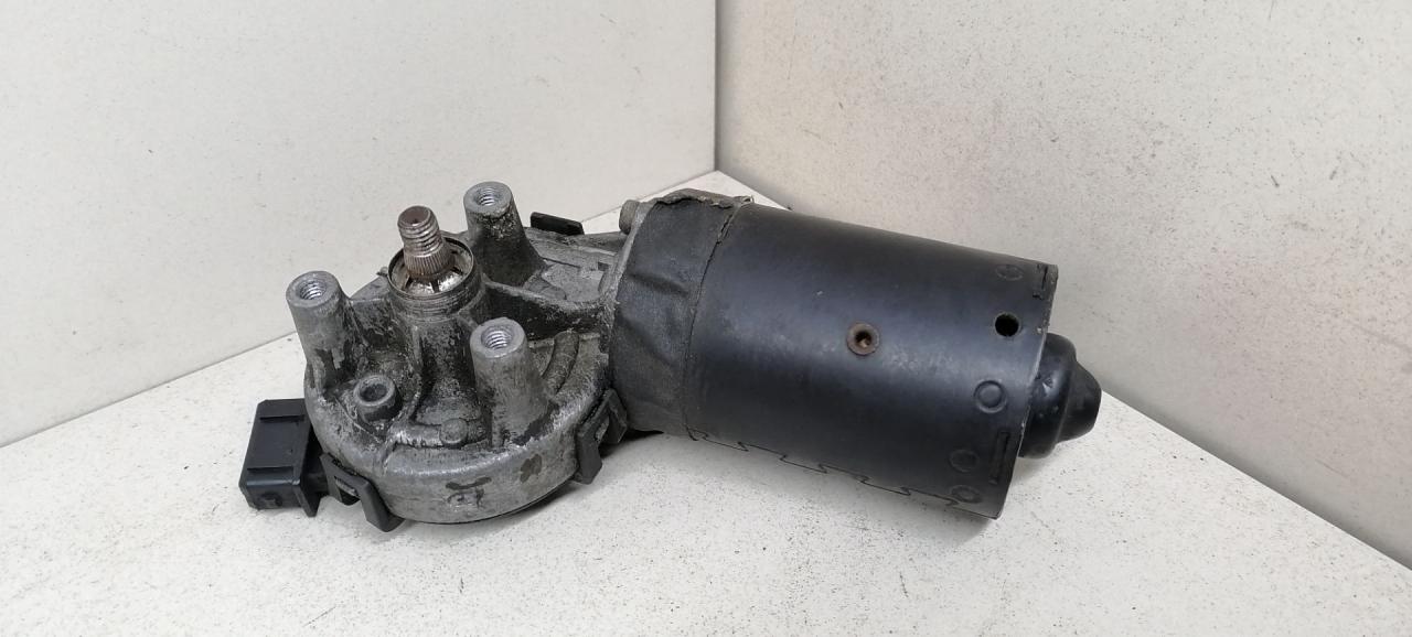 моторчик передних стеклоочистителей (дворников) Peugeot 206 1 поколение 2002, 1.4 л., i, бензин, 5МКПП, зелёный, 0390241360 - фото №1